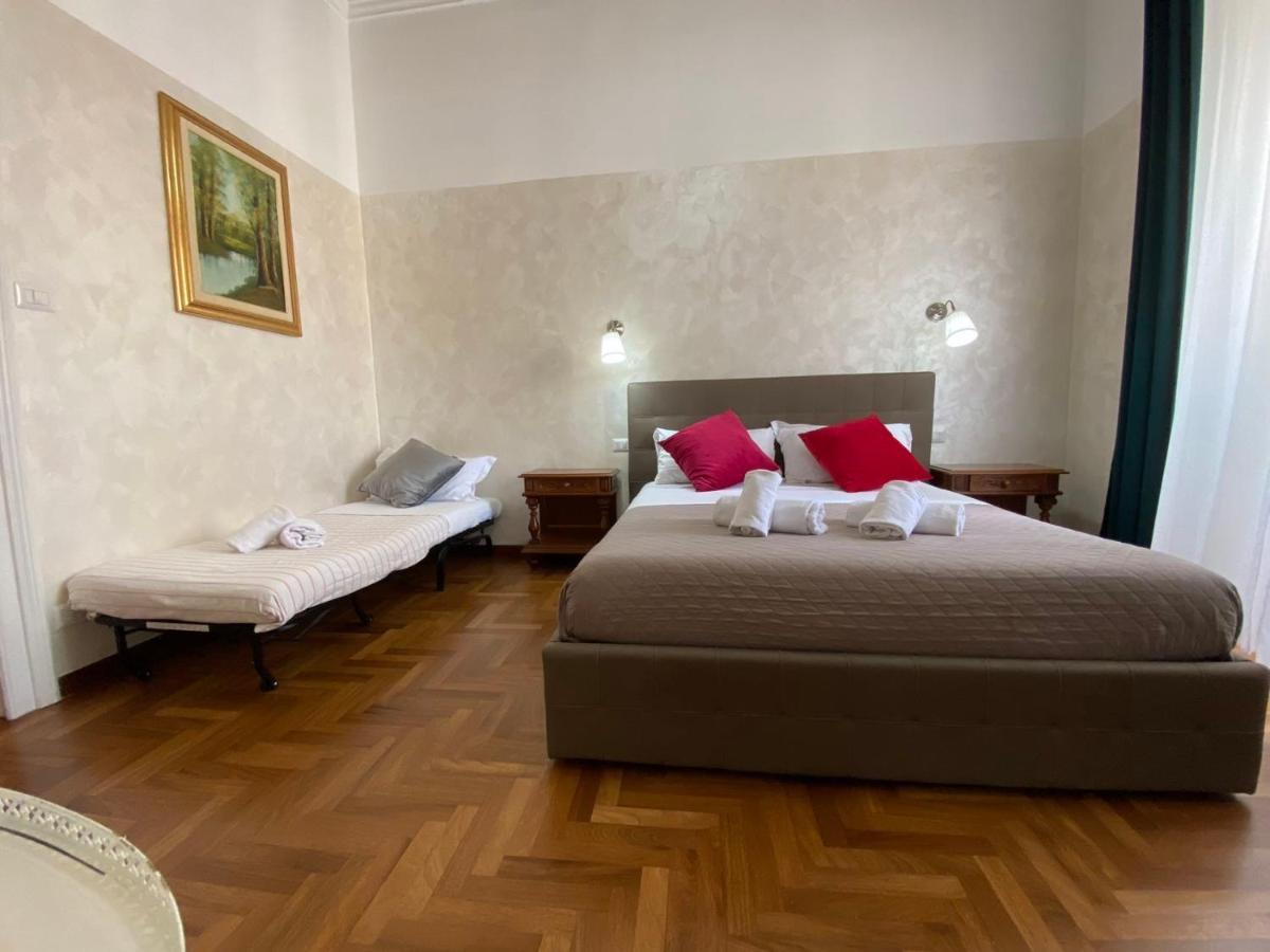 Apartmán Cavour 44616 Řím Exteriér fotografie